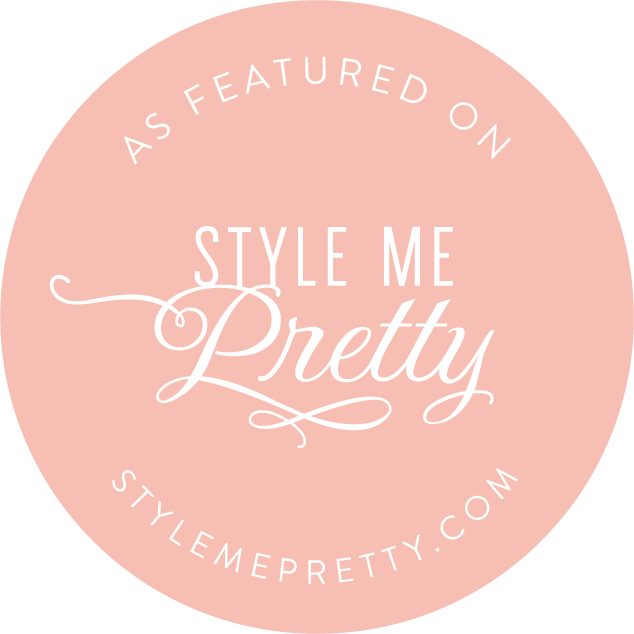 Kronleuchter Vermietung Logo Style Me Pretty