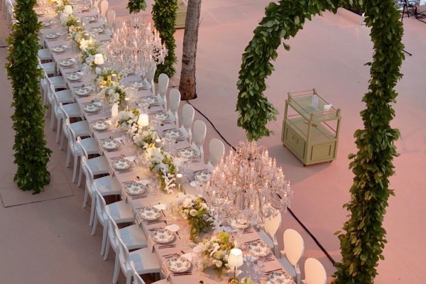 Kroonluchters Huren Curacao Huwelijk