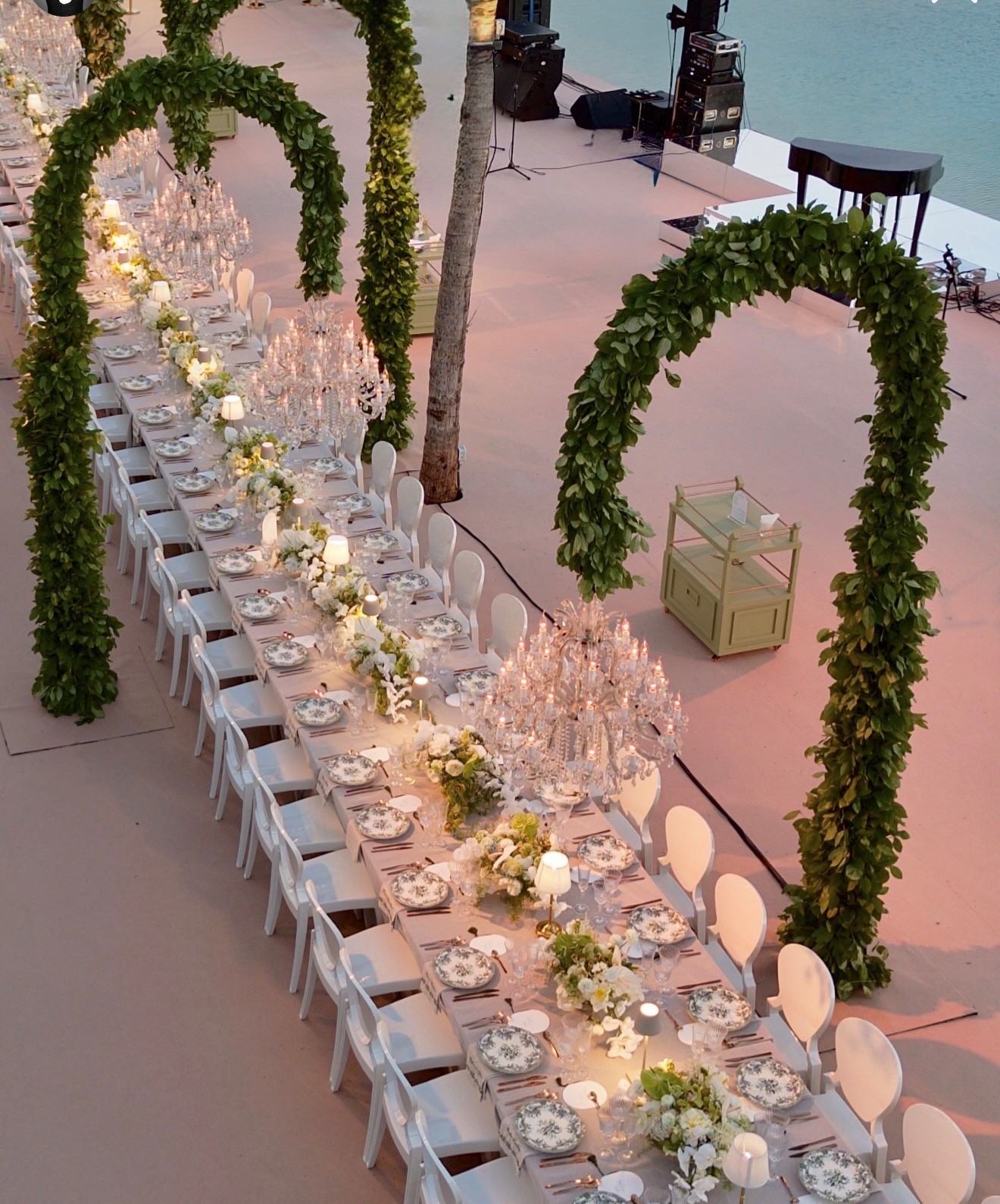 Kroonluchters Huren Curacao Huwelijk